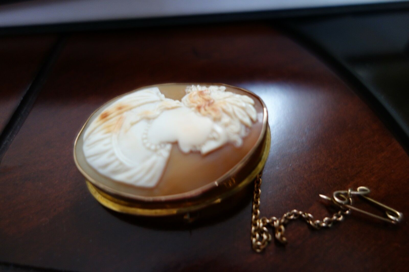 Vintage Cameo set in solid 9ct Yellow Gold.... - Image 4 of 6