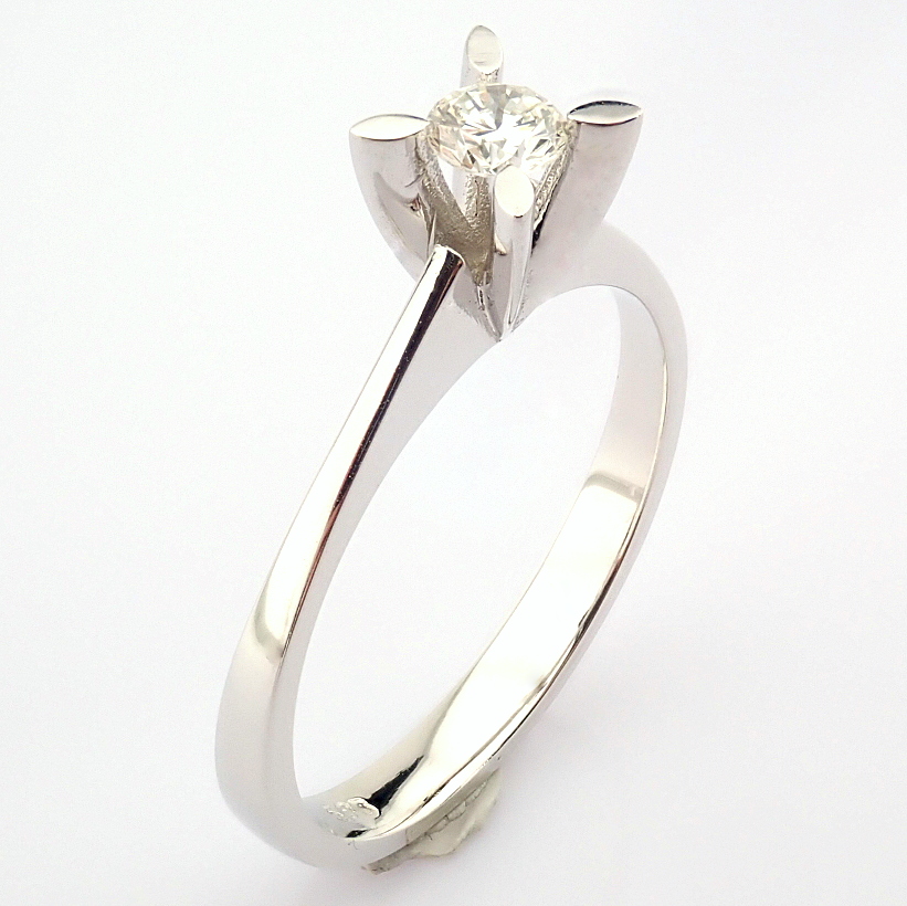 Certificated 14K White Gold Diamond Ring - Image 2 of 8