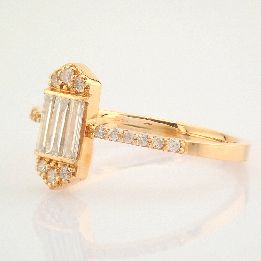 IDL Certificated 18K Rose/Pink Gold Baguette Diamond & Diamond Ring (Total 0.39 ct Stone) - Image 3 of 8