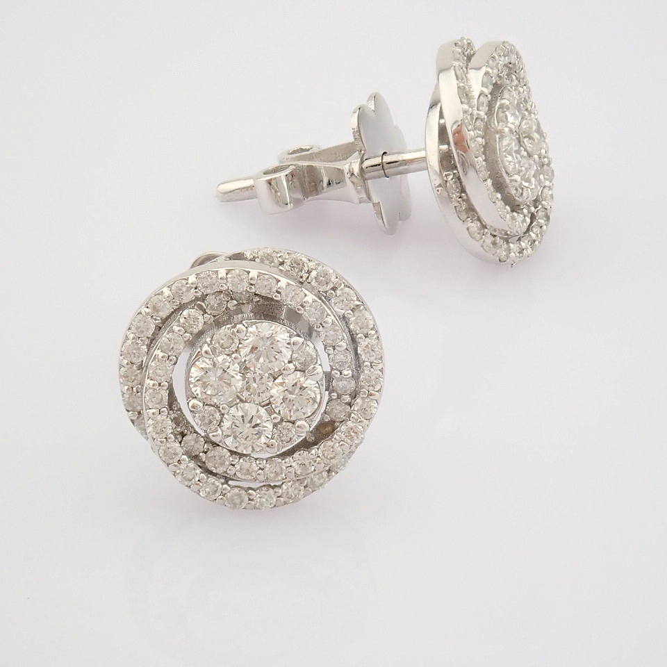 IDL Certificated 14k White Gold Diamond Earring (Total 0.64 ct Stone) - Image 3 of 8