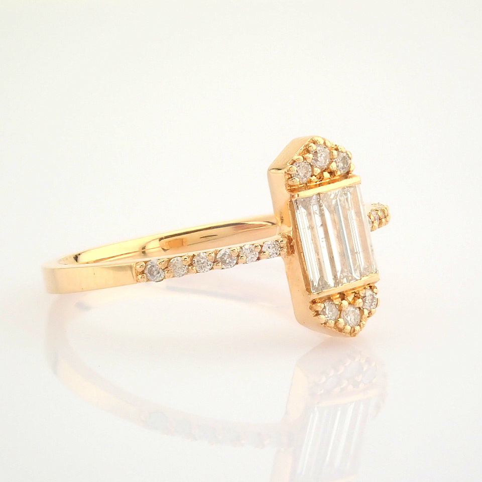 IDL Certificated 18K Rose/Pink Gold Baguette Diamond & Diamond Ring (Total 0.39 ct Stone) - Image 4 of 8