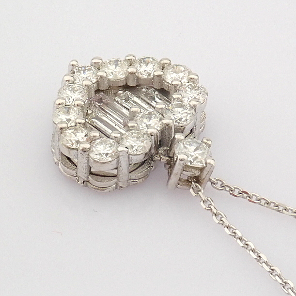 IDL Certificated 14K White Gold Baguette Diamond & Diamond Necklace (Total 0.9 ct Stone) - Image 4 of 8