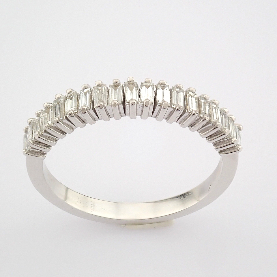 IDL Certificated 14K White Gold Baguette Diamond Ring (Total 0.43 ct Stone) - Image 2 of 8
