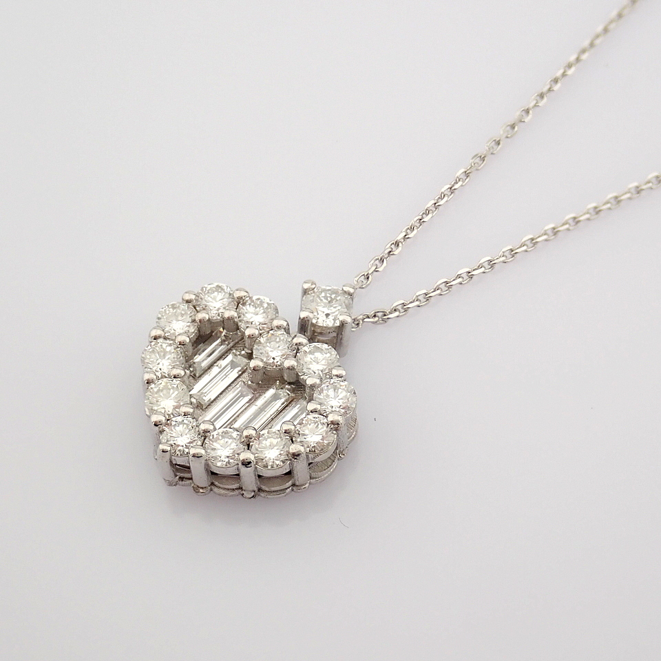 IDL Certificated 14K White Gold Baguette Diamond & Diamond Necklace (Total 0.9 ct Stone) - Image 3 of 8