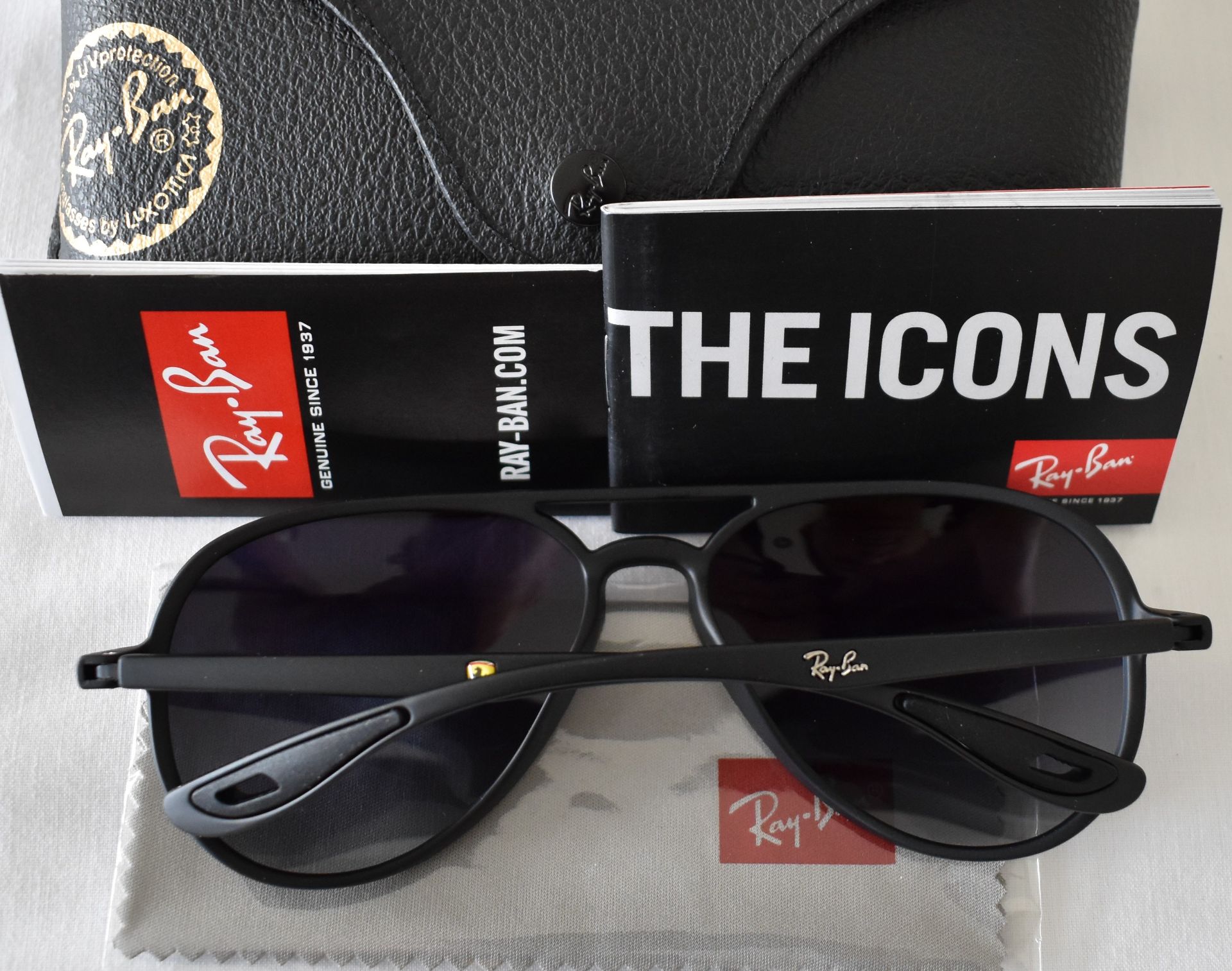 Ray Ban sunglasses(Ferrari) ORB4320CH 622/8G *3P - Image 2 of 3