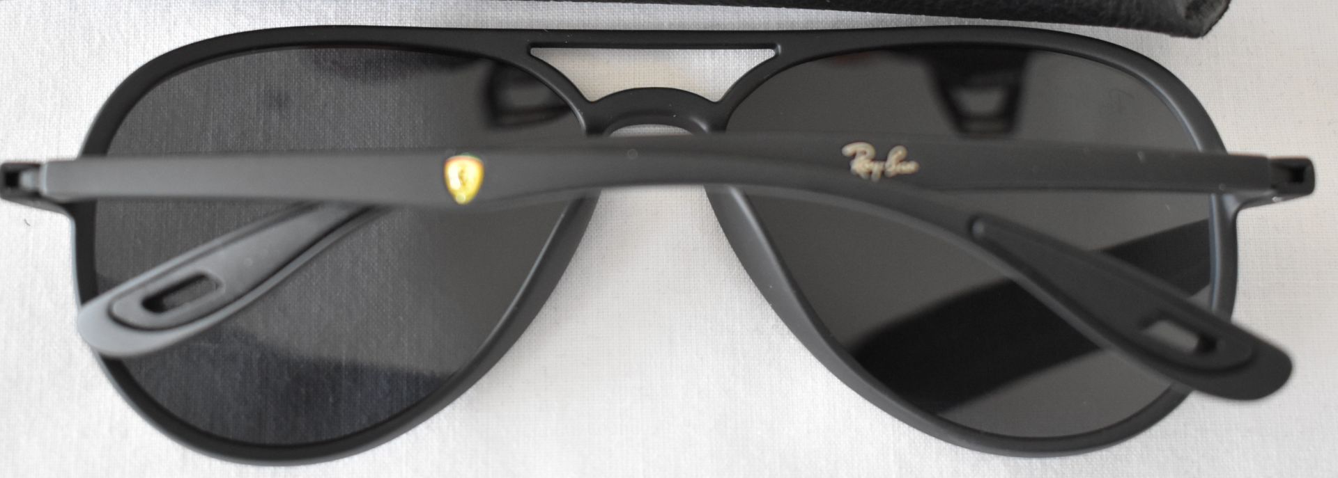 Ray Ban Sunglasses(Ferrari) ORB4320CH 622/87 *3P - Image 3 of 3