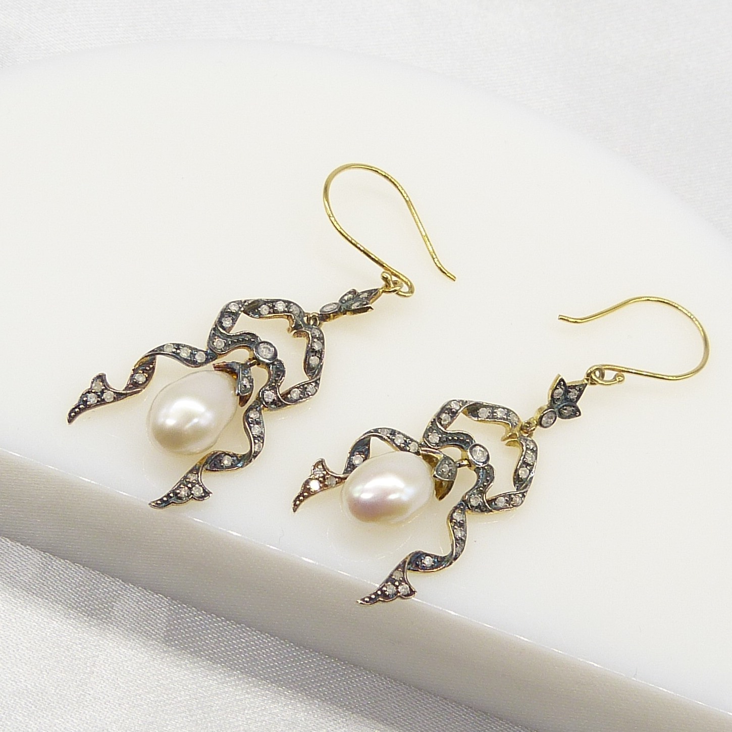 A pair of long drop ribbon-style earrings set with cultured pearls and Diamonds - Image 3 of 7
