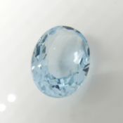 A single, unmounted, oval-cut natural Aquamarine gemstone weighing 2.91 carats