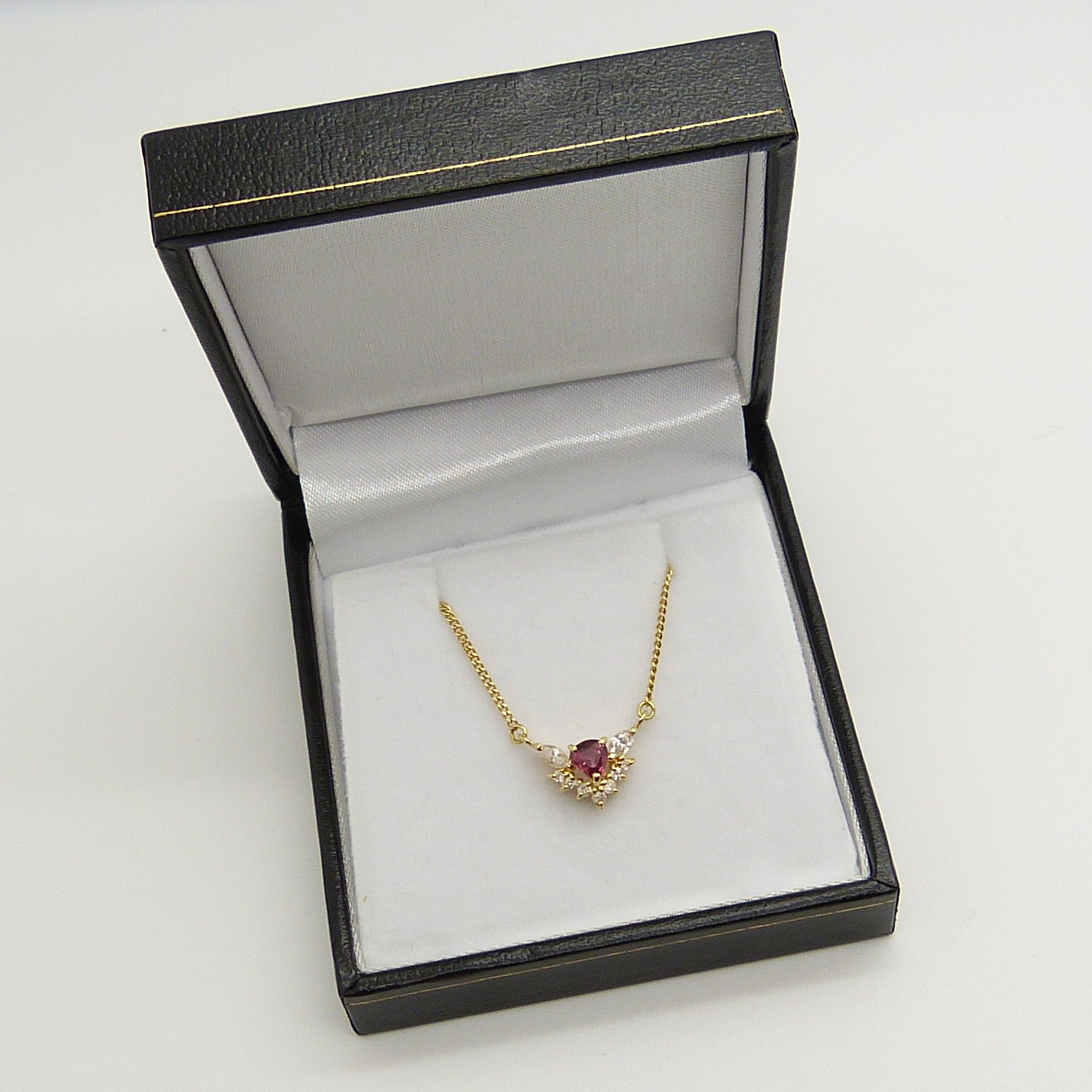 A stylish ruby and marquise diamond necklace in 18ct yellow gold, boxed - Image 2 of 10