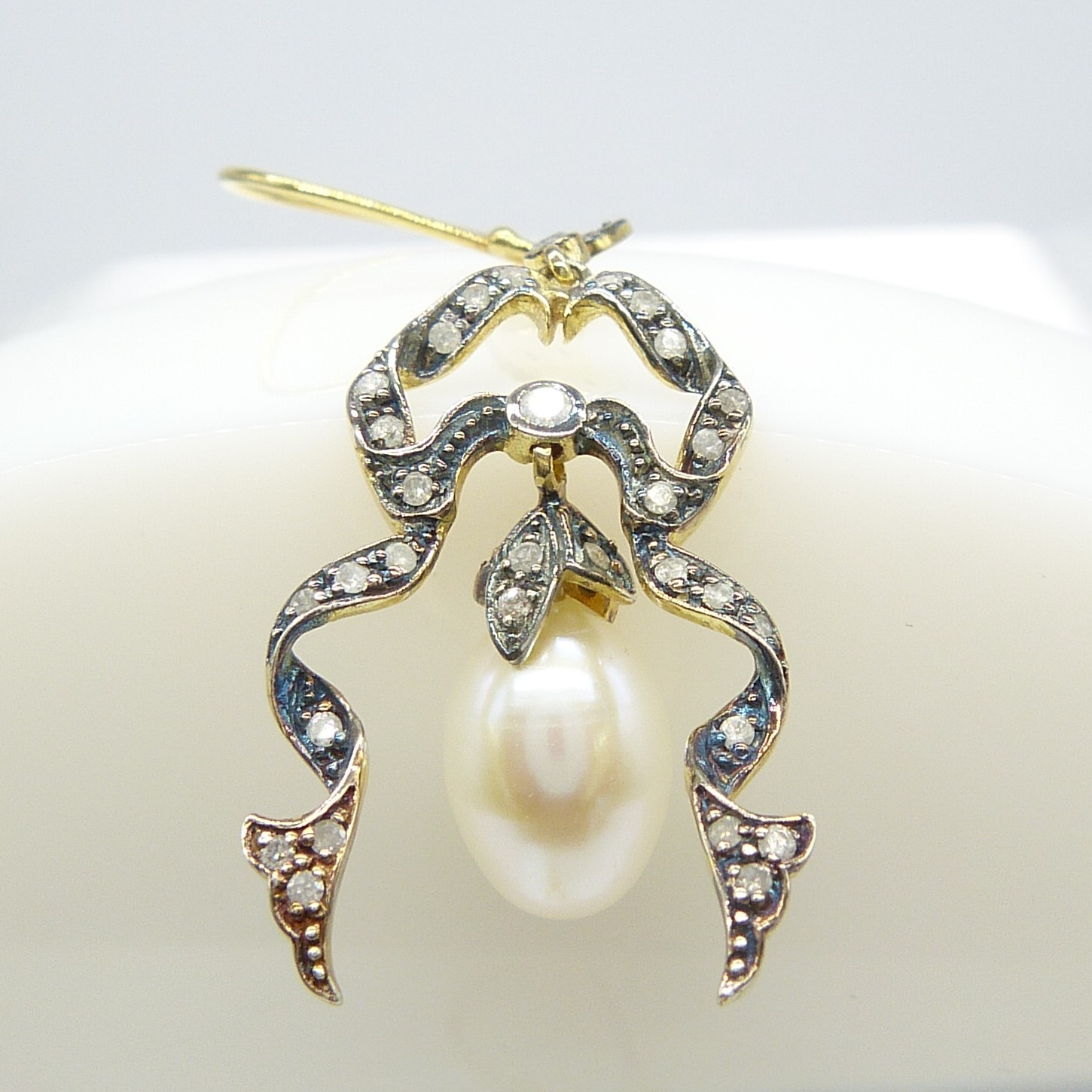 A pair of long drop ribbon-style earrings set with cultured pearls and Diamonds - Image 4 of 7
