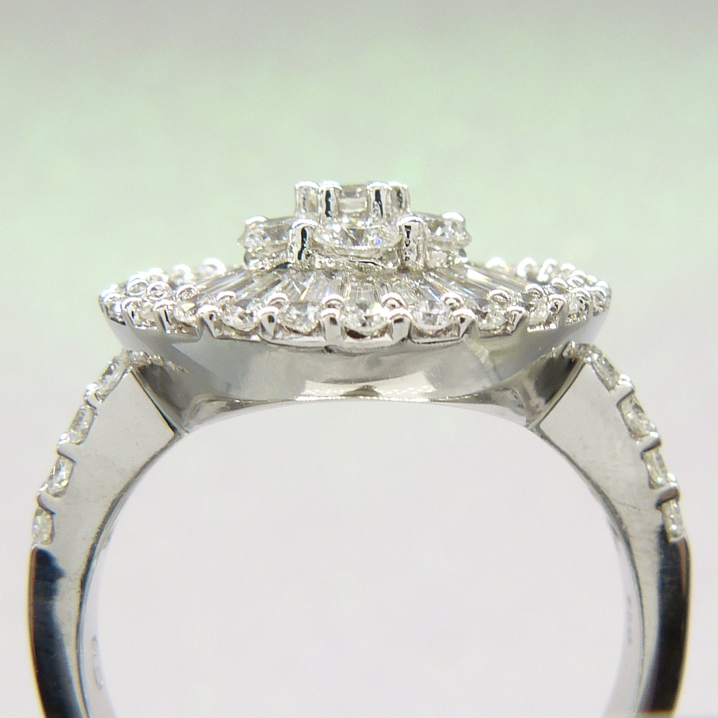 An attractive, certificated, 2.05 carat Diamond cluster ring in 18k white Gold, with Diamond - Image 8 of 10