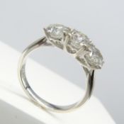 A 1.97 carat round brilliant-cut Diamond 3-stone ring in 18ct white Gold