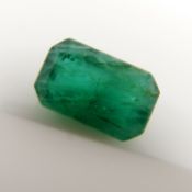 A good quality single, unmounted 1.30 carat natural Emerald gemstone.