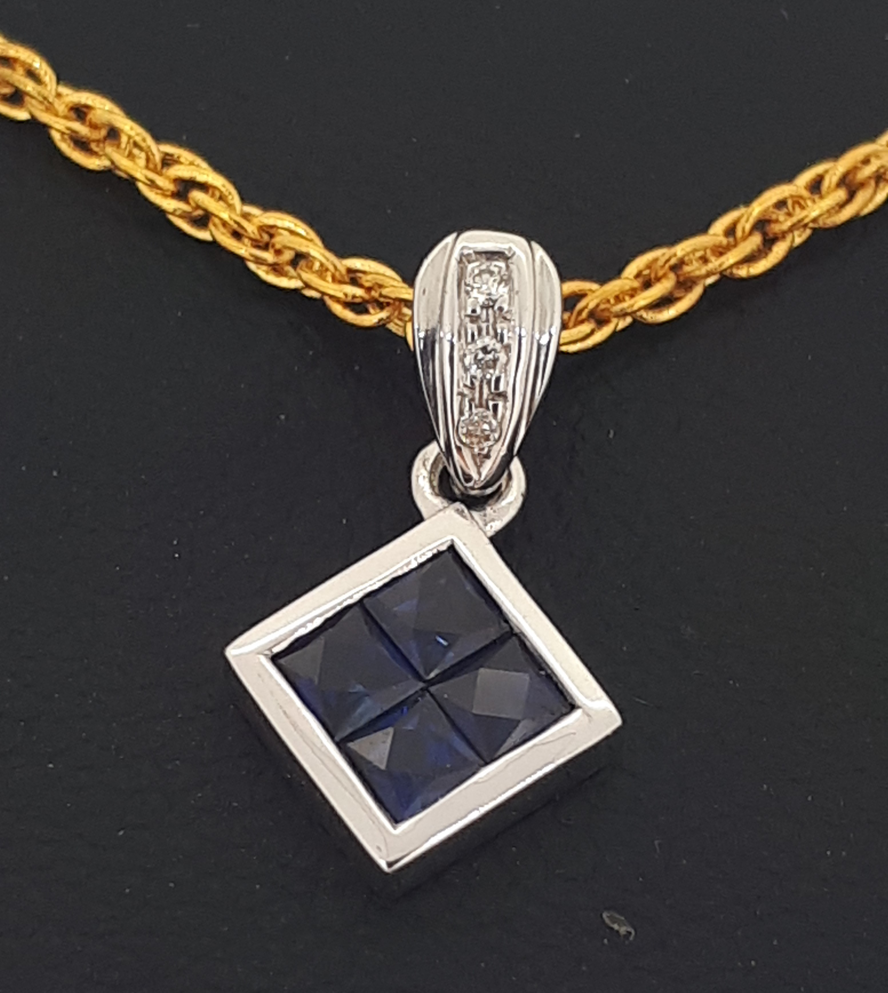 9ct (375) White Gold Sapphire & Diamond Pendant - Image 3 of 3