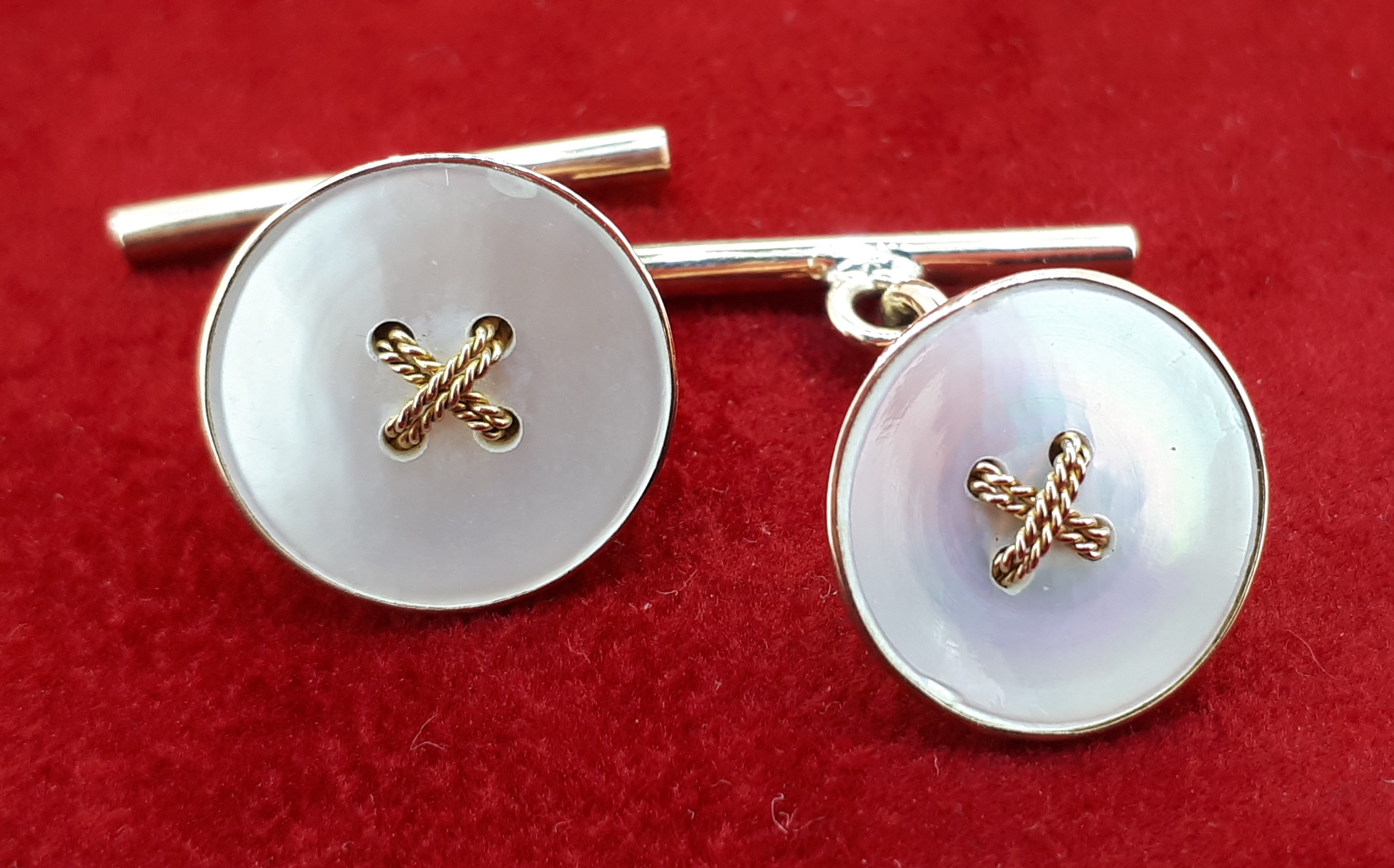 Vintage 9ct (375) Rose Gold Mother of Pearl Button Cufflinks on Chain Fittings