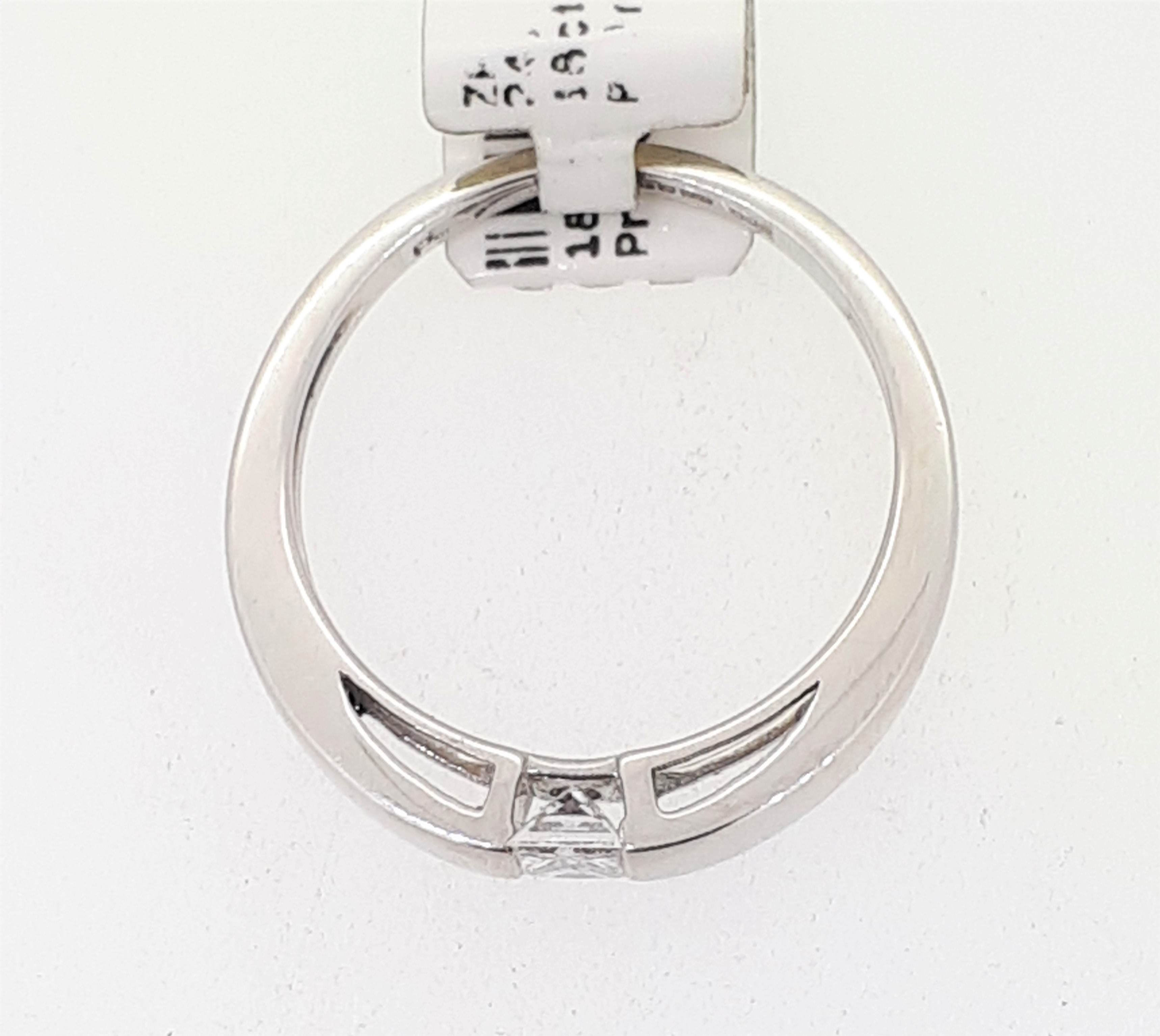 18ct (750) White Gold 0.20ct Princess Diamond Rub Set Ring - Image 3 of 5