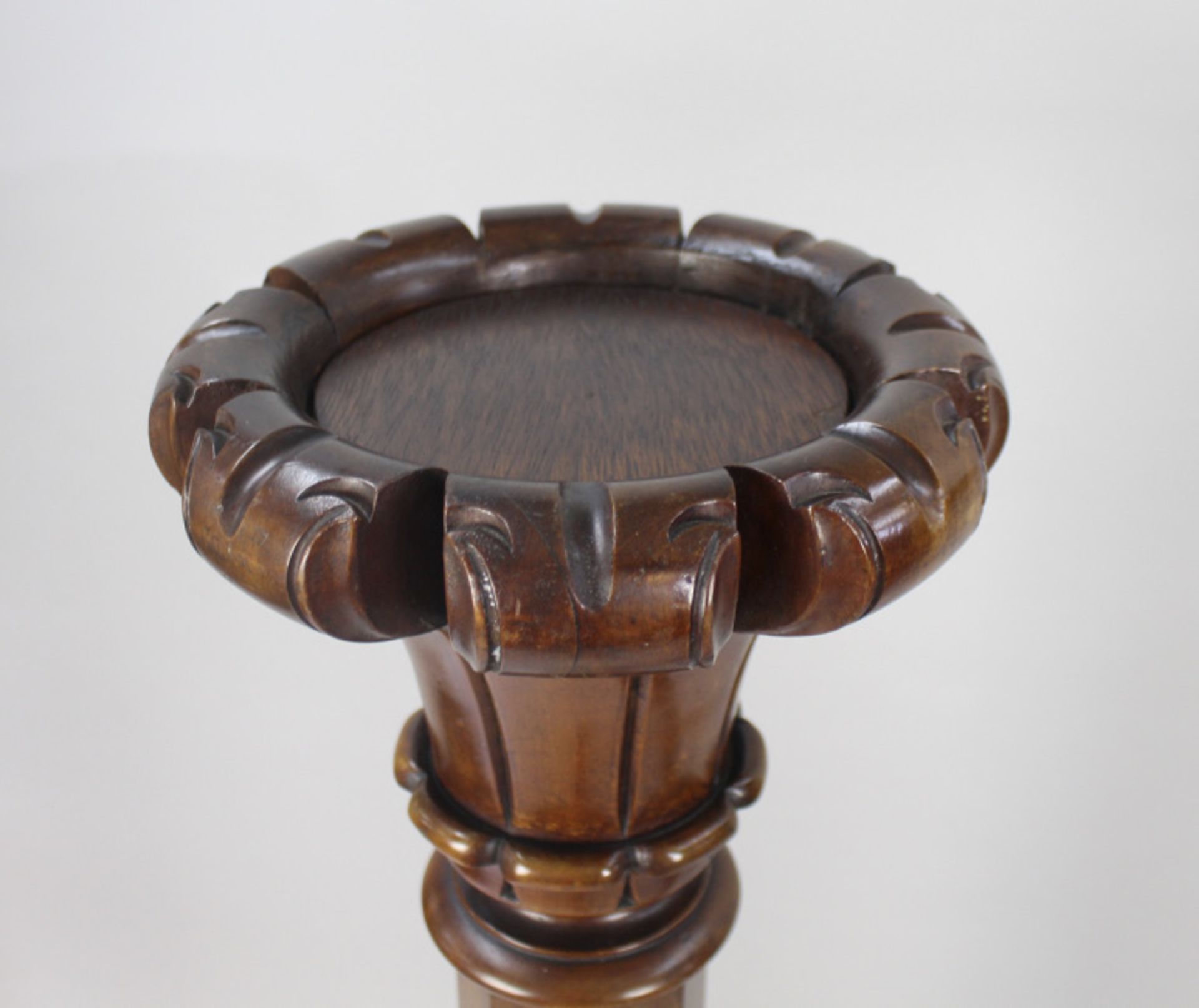 Pair of Early Victorian Carved Mahogany Pedestals - Image 3 of 10