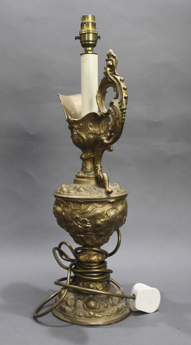 Gilded Metal Ewer Table Lamp - Image 3 of 4