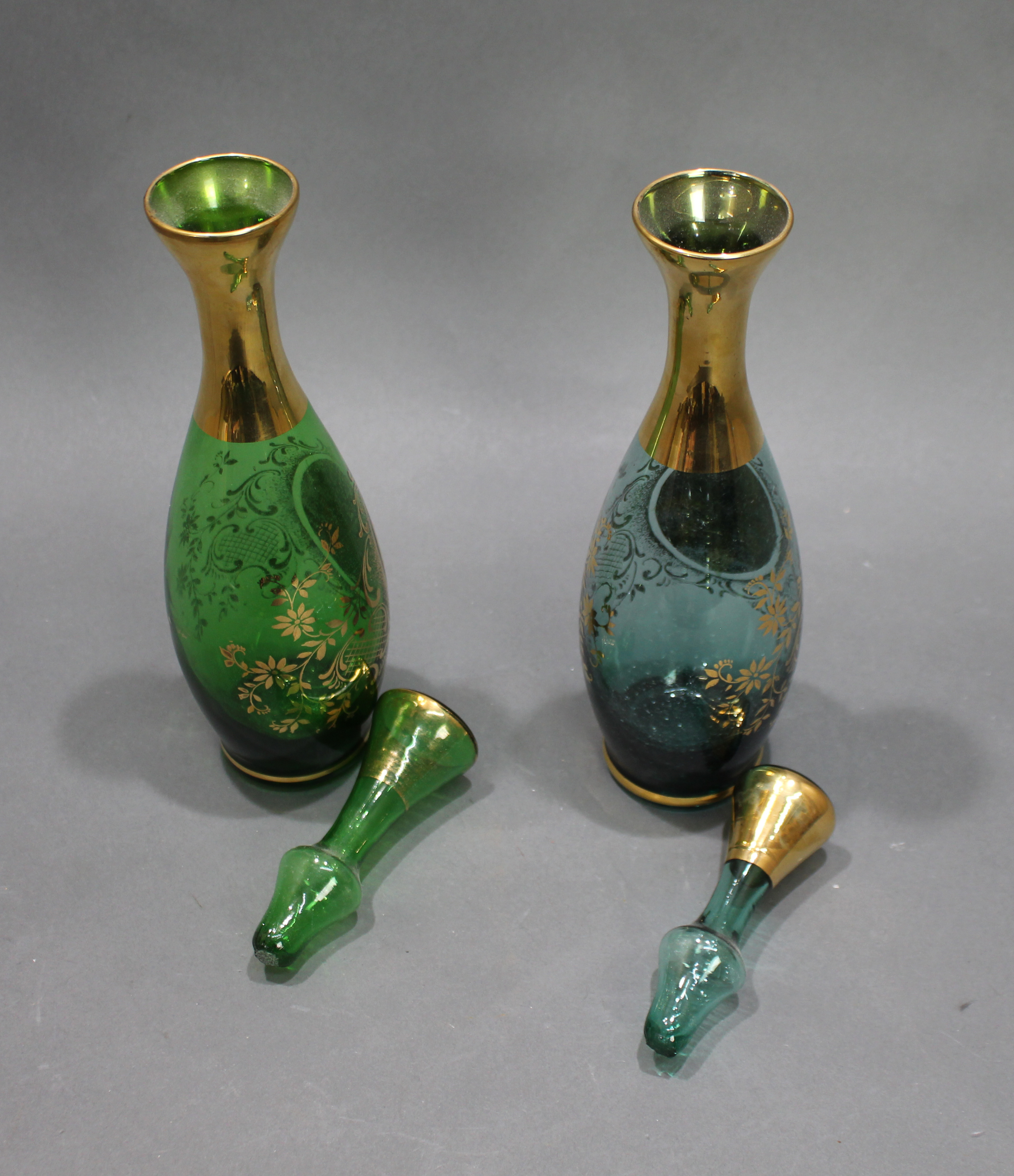 Pair of Venetian Murano Decorative Decanters - Image 3 of 3