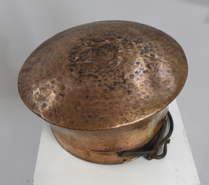 Large Early 19th c. Copper Bowl with Handle - Image 4 of 4