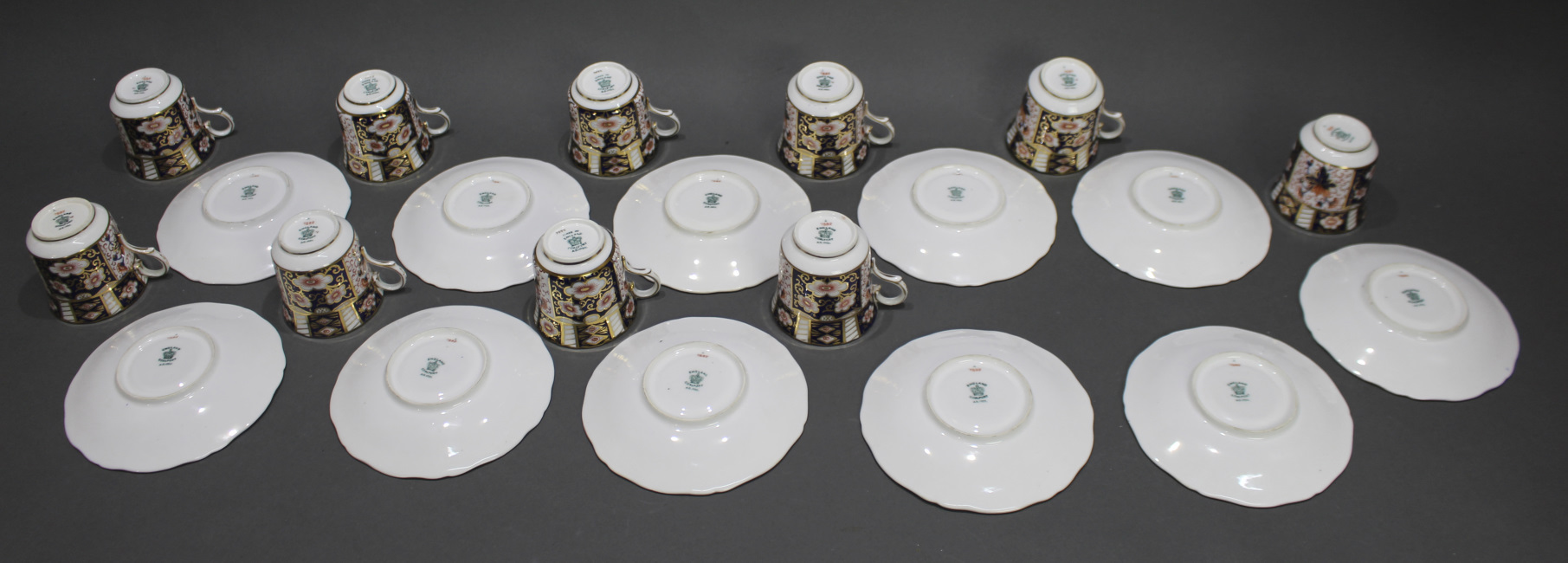 9 Coalport Imari Pattern Tea Cups & Saucers Plus Extras c.1890 - Image 4 of 4