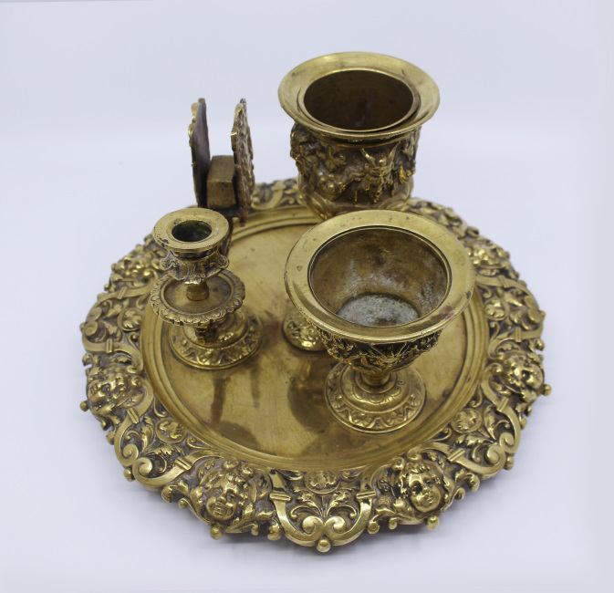 19th c. English Brass Inkwell & Writing Desk Set c.1880 - Image 5 of 11