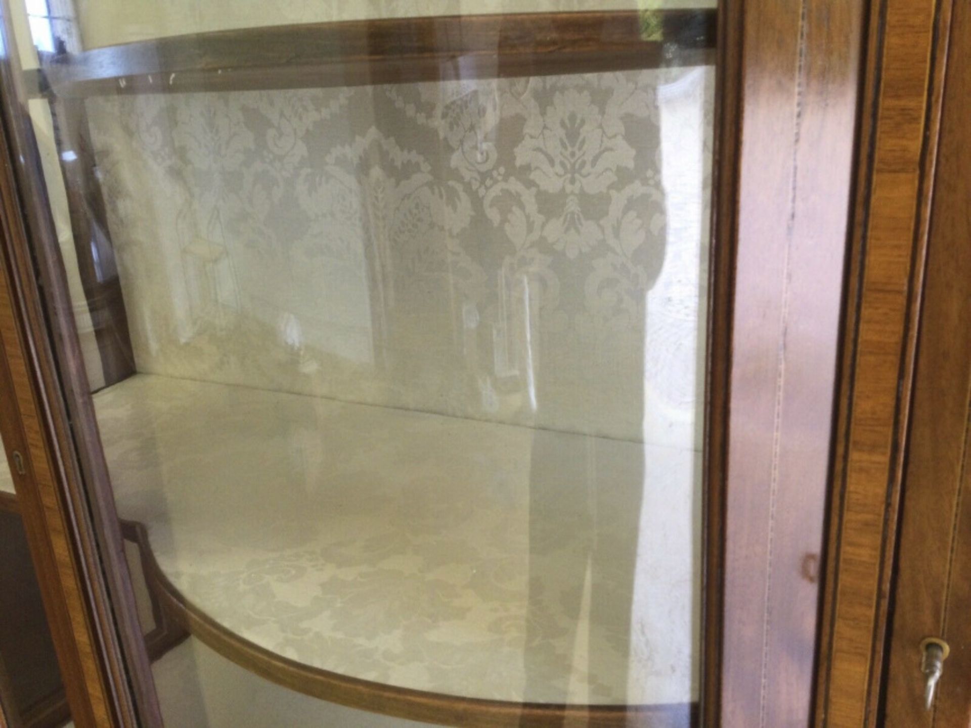 Late Victorian Glazed Mahogany Inlaid Bow Fronted Display Cabinet - Image 3 of 9