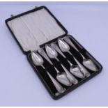 Cased Set of 6 Silver Spoons Sheffiled 1933