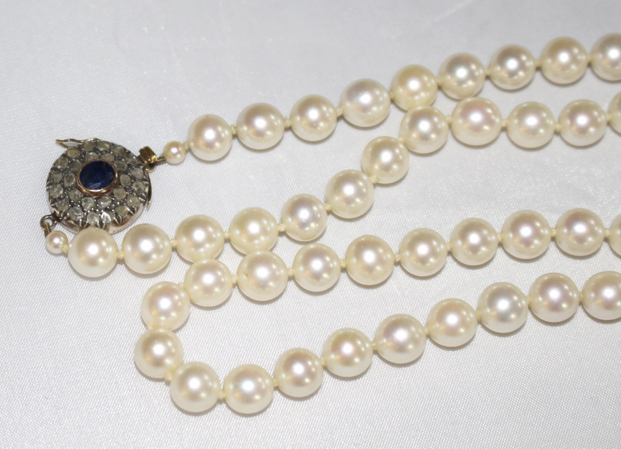 Akoya Pearl Necklace with 19th c. Sapphire Set Clasp - Image 9 of 12