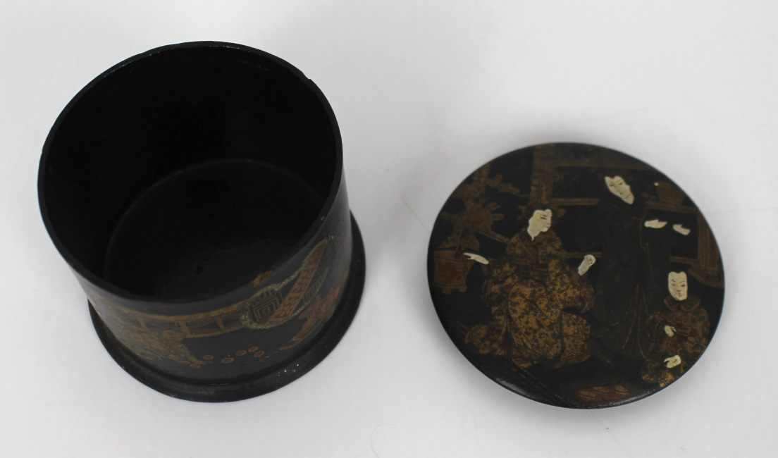 19th c. Chinese Lacquered Box - Image 5 of 6