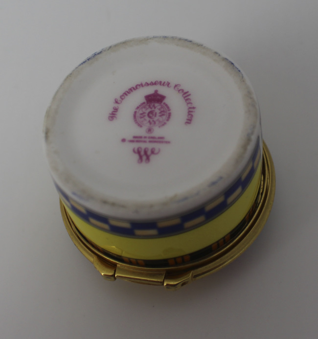 Royal Worcester Pill Box - Image 3 of 3