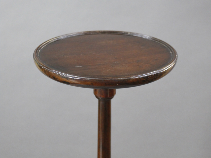 Antique Slender Georgian Mahogany Pedestal - Image 3 of 6