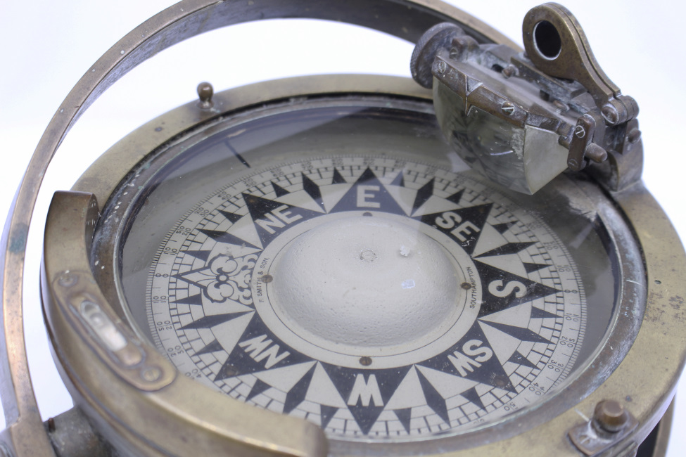 Early 20th c. Bronze Gimballed Compass by F.Smith & Sons - Image 9 of 11
