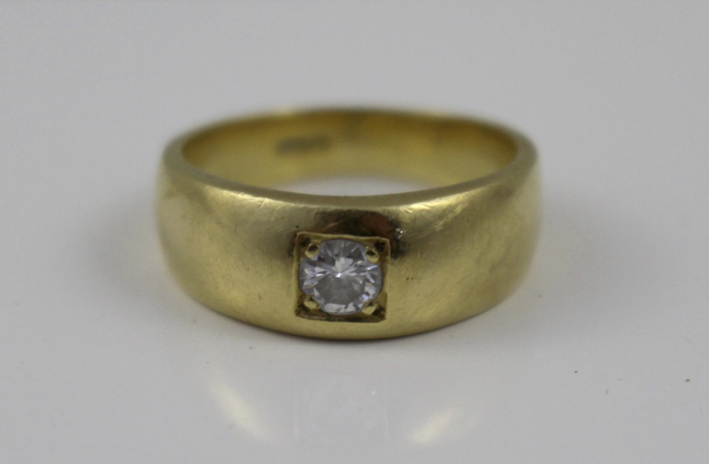 0.28ct Diamond 18ct Gold Signet Ring - Image 2 of 6