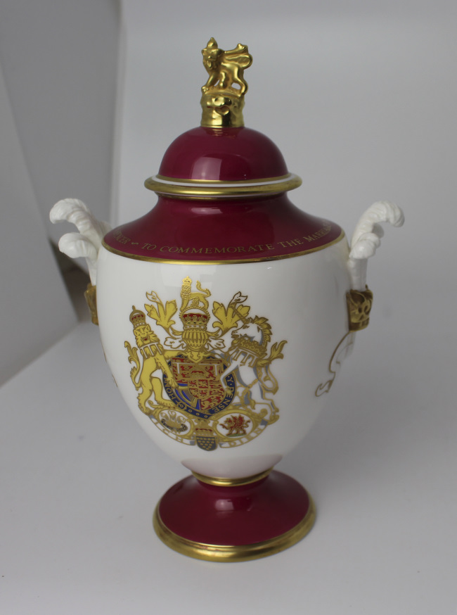 Royal Worcester Royal Marriage Vase - Image 3 of 6