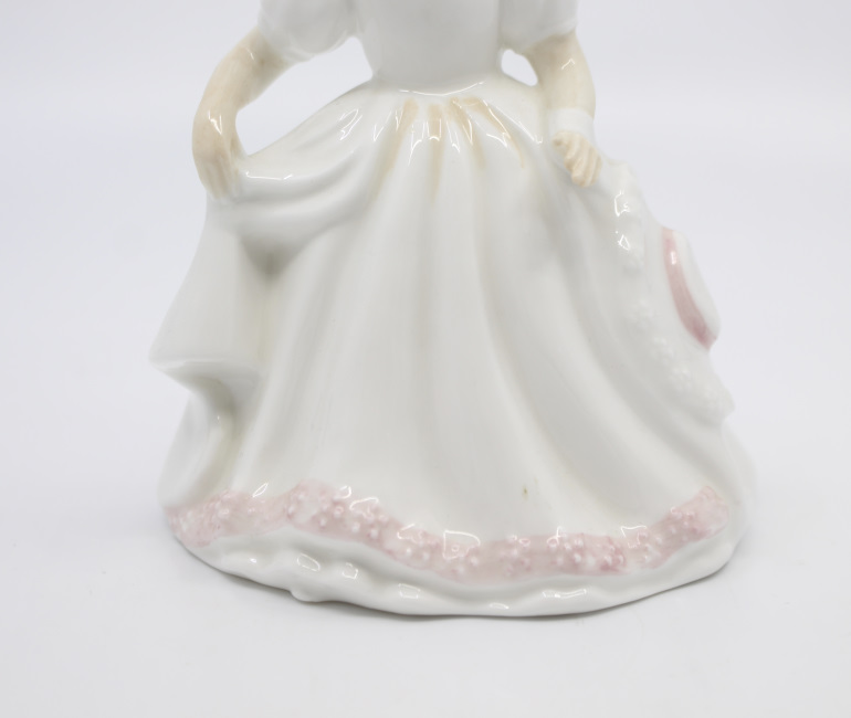 Royal Doulton Figurine Amanda HN 3635 - Image 5 of 6