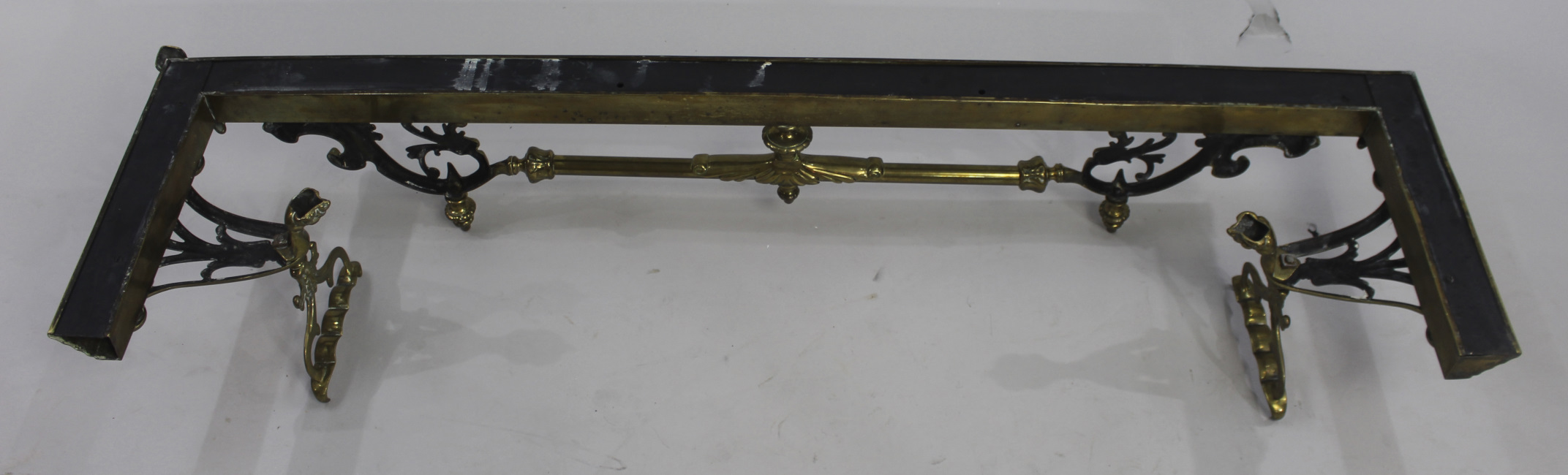 Ornate Victorian Brass Fire Fender with Rests - Image 3 of 3