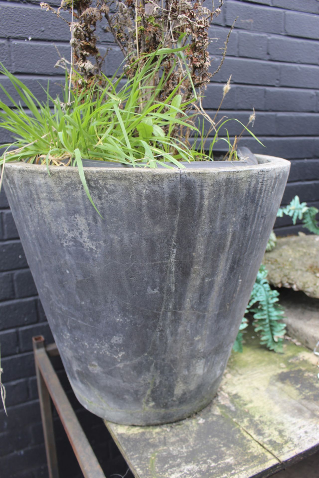 Black Planter Pot - Image 2 of 2