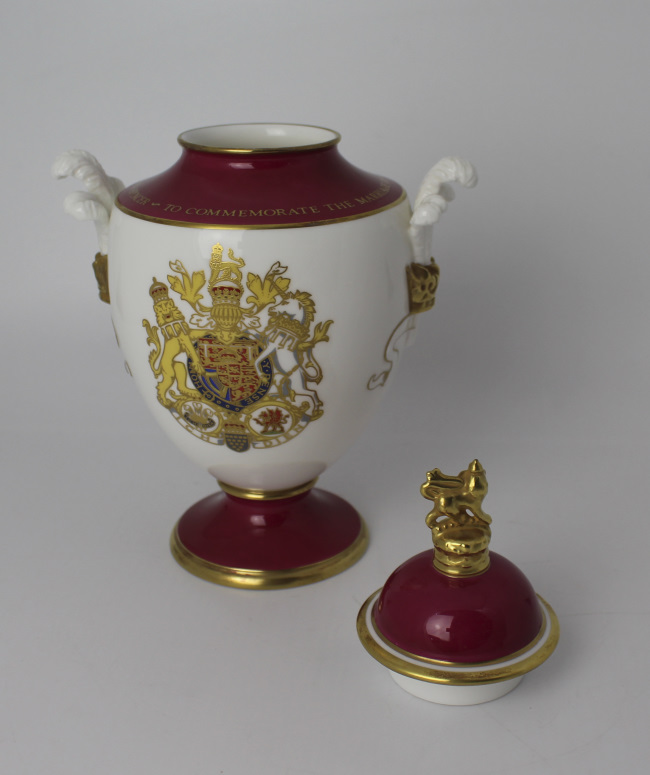 Royal Worcester Royal Marriage Vase - Image 5 of 6