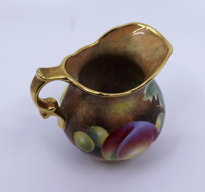 Hand Painted Fruit Cream Jug by Leaman - Image 5 of 11