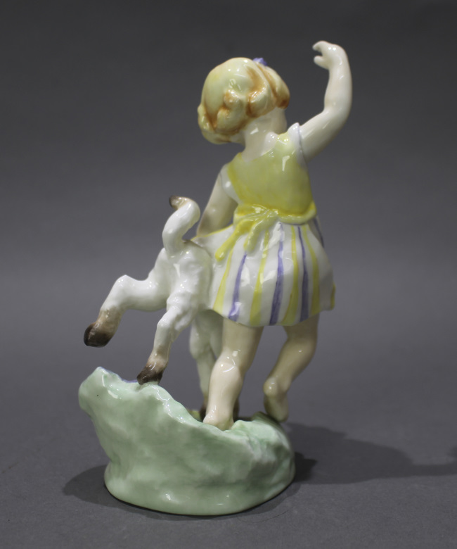 Royal Worcester Figurine April 3416 - Image 3 of 6