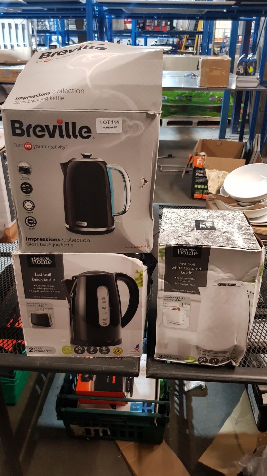 (15) 3x Kettle Items. 1x Breville Impressions Collection Gloss Black Jug Kettle. 1x GH Fast Boil Bl - Image 4 of 4