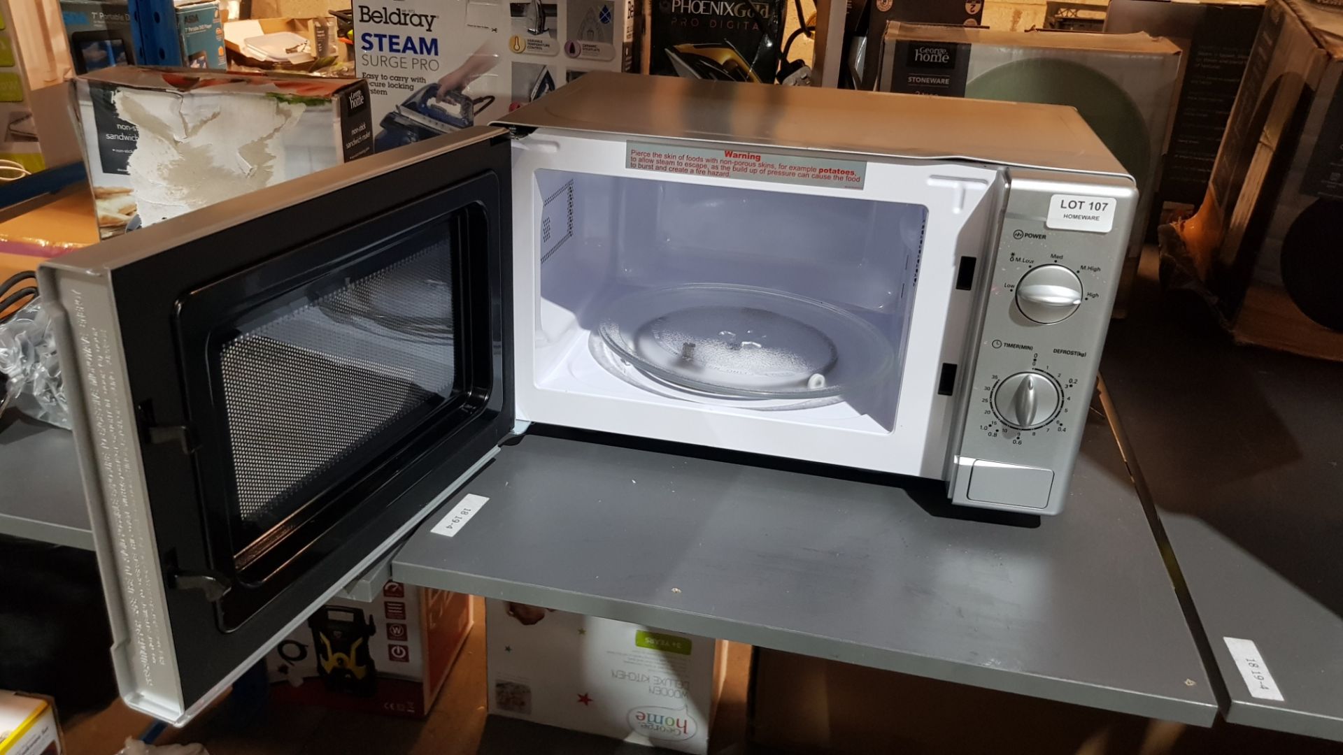 (15C) 1x GH 700W 17L Microwave Silver RRP £50. (Microwave Has Cosmetic Dent. New Item, Removed Fro - Image 4 of 5