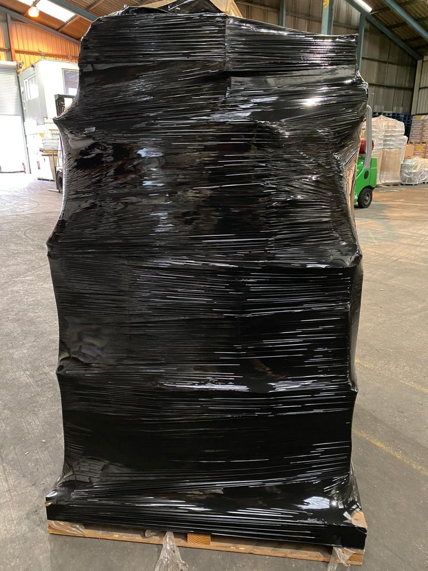 Pallet of 780 x A4 2 Ring25mm Binders Assorted Colours - Image 2 of 4