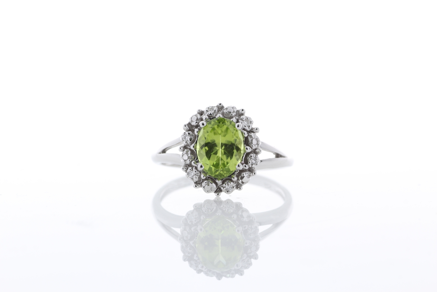 9ct White Gold Cluster Diamond And Peridot Ring 1.40 Carats