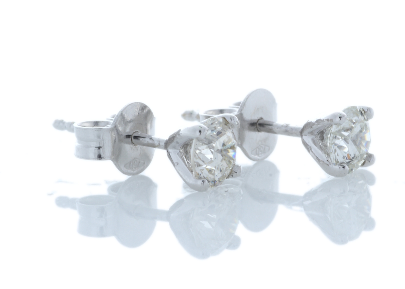 18ct White Gold Wire Set Diamond Earrings 0.80 Carats - Image 2 of 4