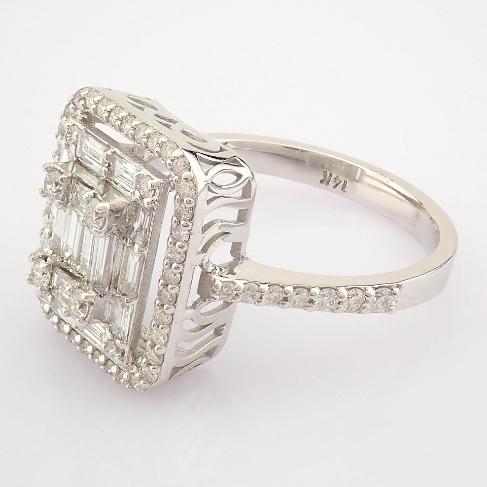 IDL Certificated 14K White Gold Baguette Diamond & Diamond Ring (Total 0.89 ct Stone) - Image 3 of 8