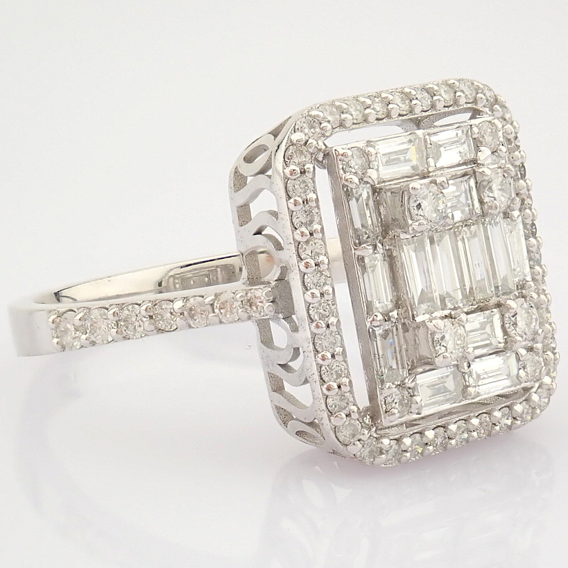 IDL Certificated 14K White Gold Baguette Diamond & Diamond Ring (Total 0.89 ct Stone) - Image 2 of 8