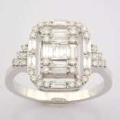 IDL Certificated 14K White Gold Diamond Ring (Total 0.64 ct Stone)
