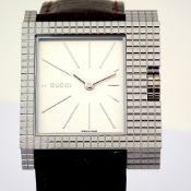 Gucci / 7100M - Gentlmen's Steel Wrist Watch